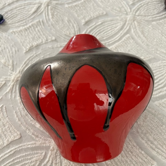 Haeger Other - Haeger like new red and copper drip vase